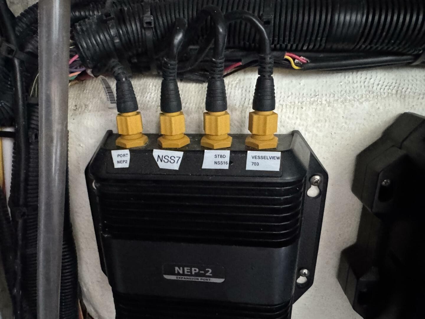 2023 Front Runner 36 CC — photo 25