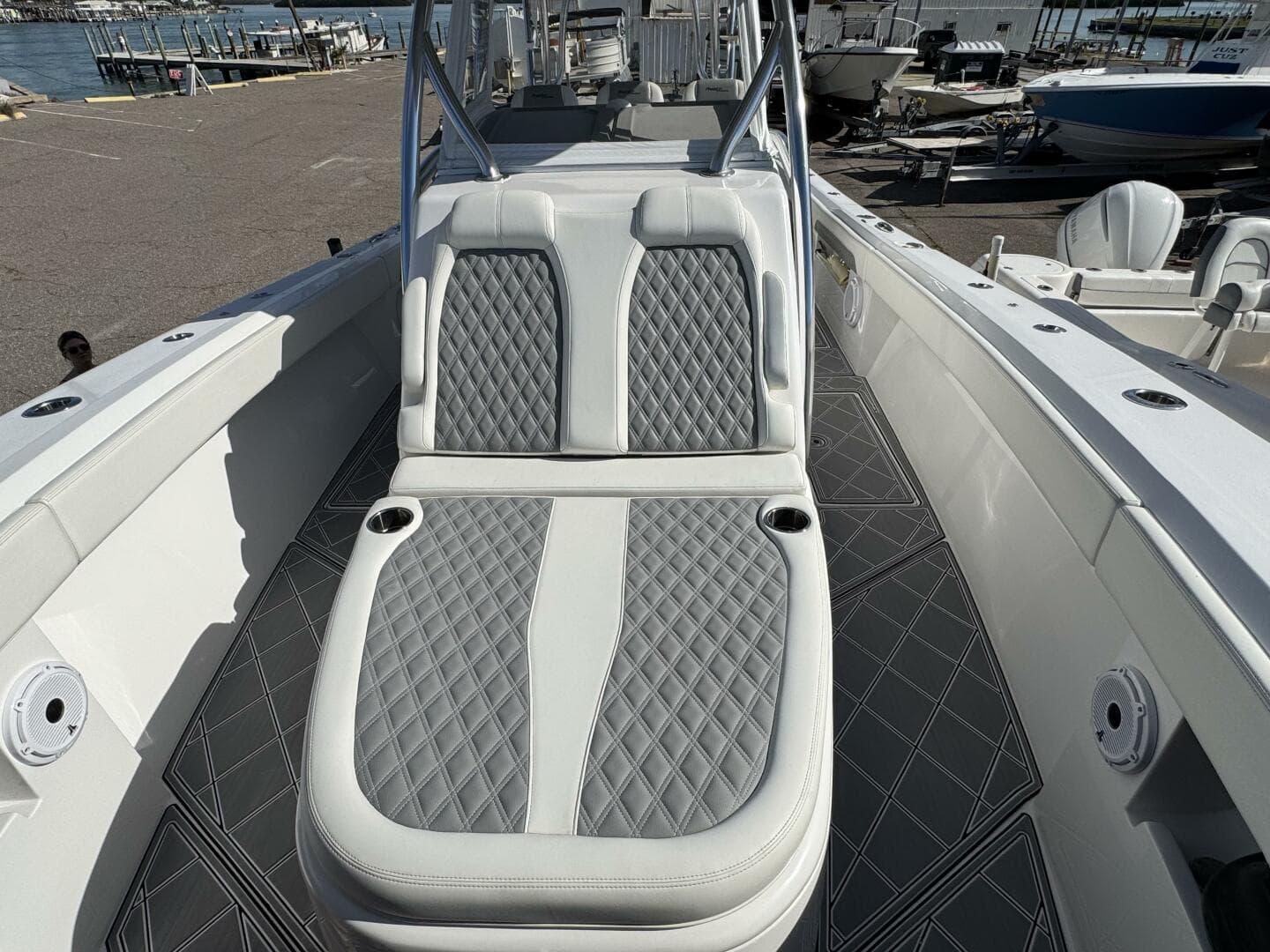 2023 Front Runner 36 CC — photo 39