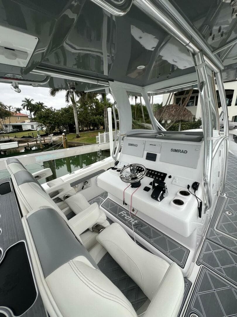 2023 Front Runner 36 CC — photo 13