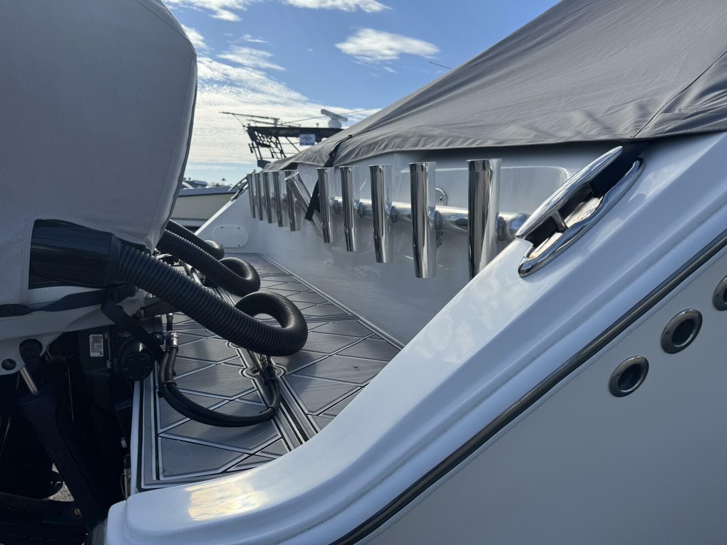 2023 Front Runner 36 CC — photo 20