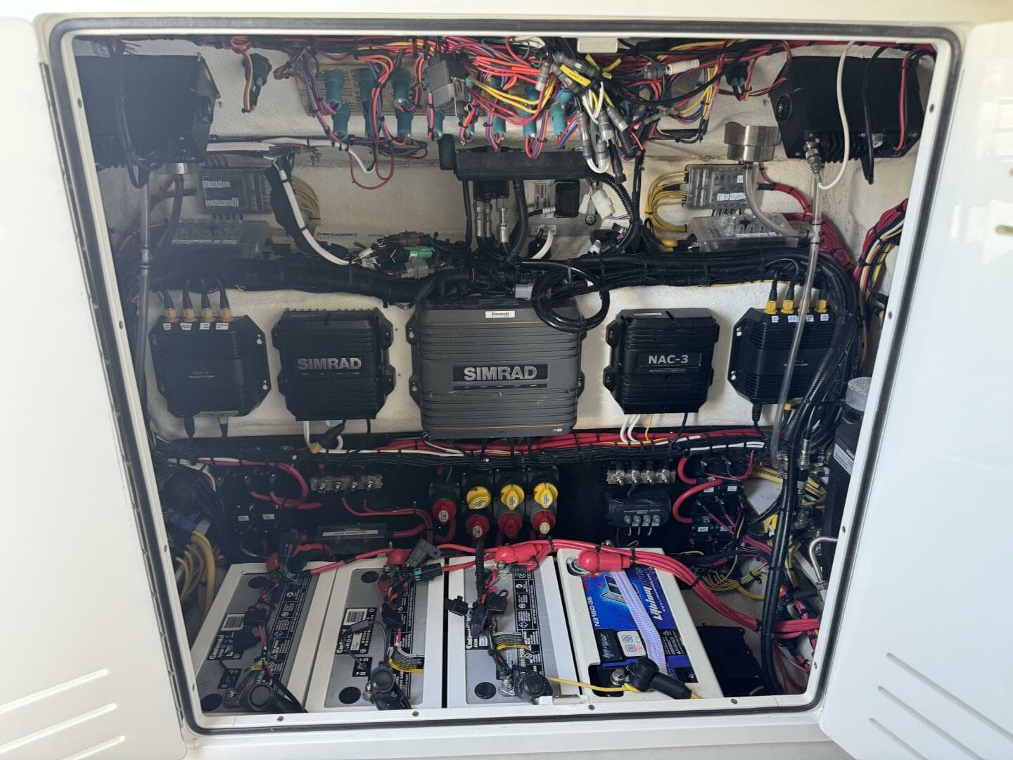 2023 Front Runner 36 CC — photo 31