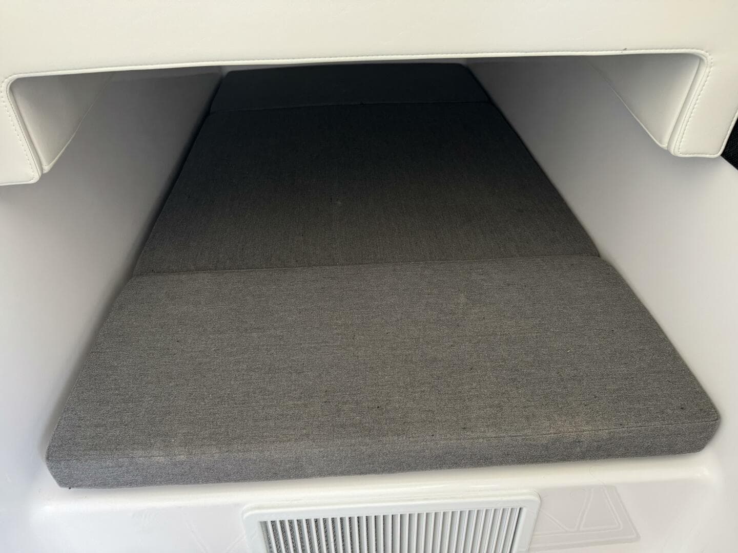 2023 Front Runner 36 CC — photo 34