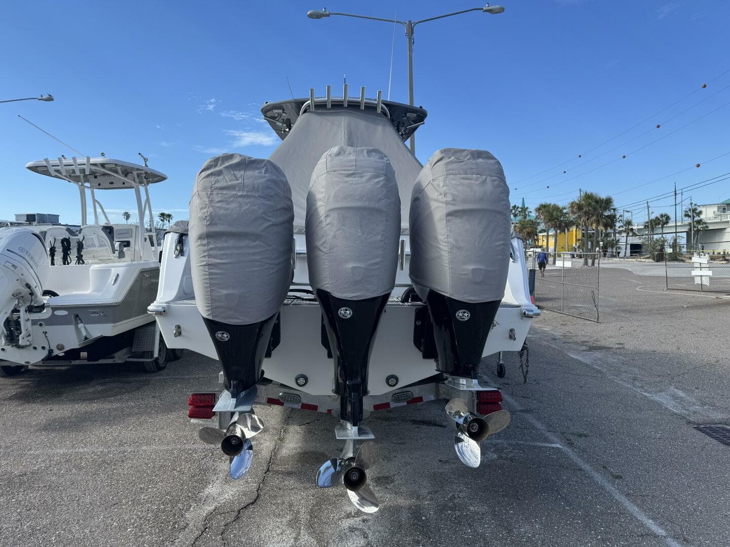 2023 Front Runner 36 CC — photo 18