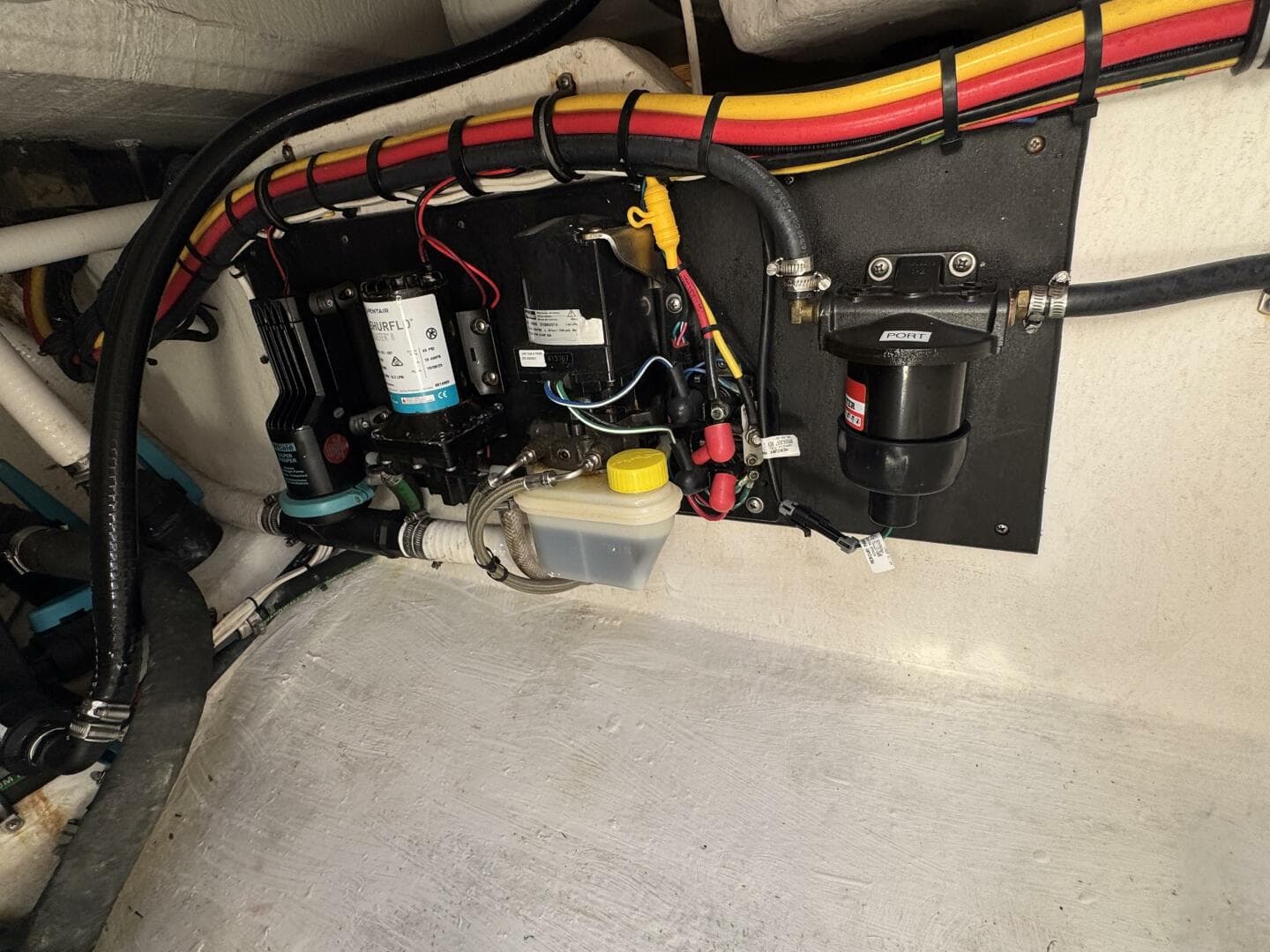 2023 Front Runner 36 CC — photo 47