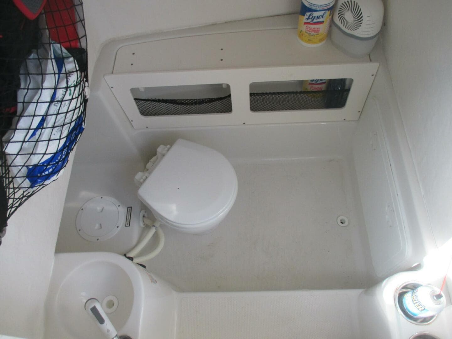 2013 Sailfish 270 CC — photo 25