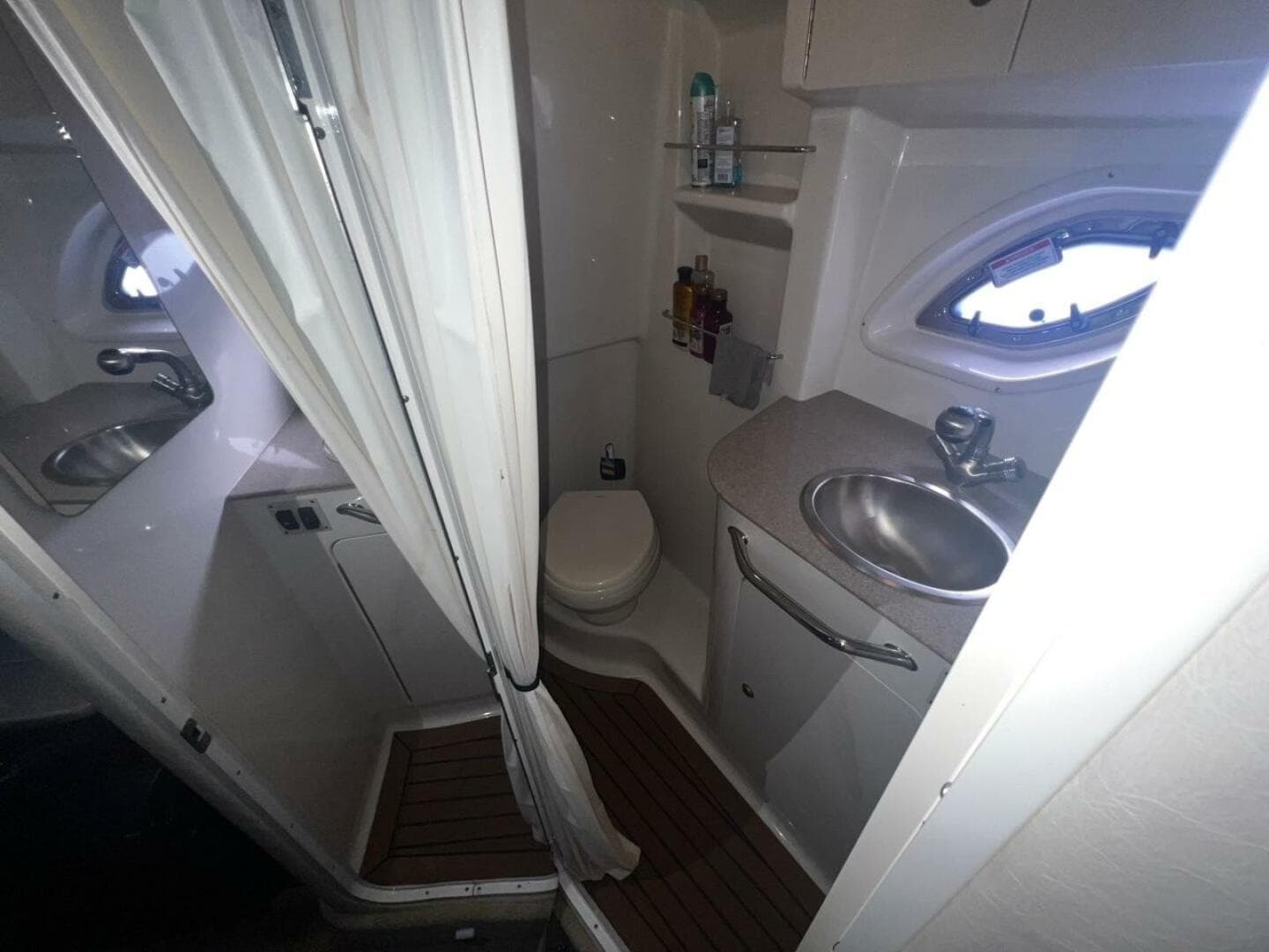 2007 Sea Ray Sundancer — photo 31