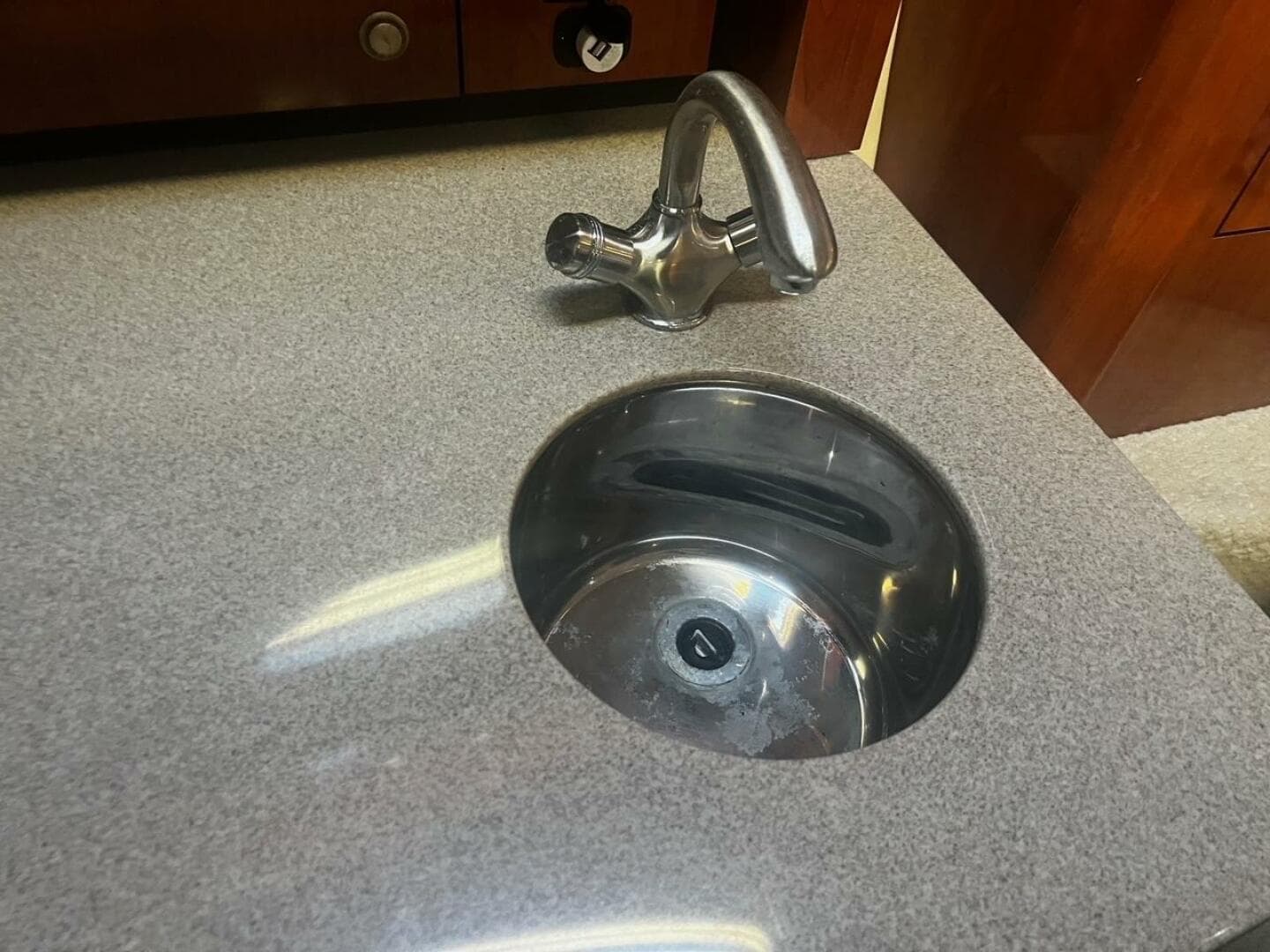 2007 Sea Ray Sundancer — photo 19