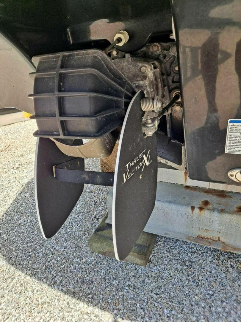 2013 Yamaha Boats 242 Limited S — photo 38