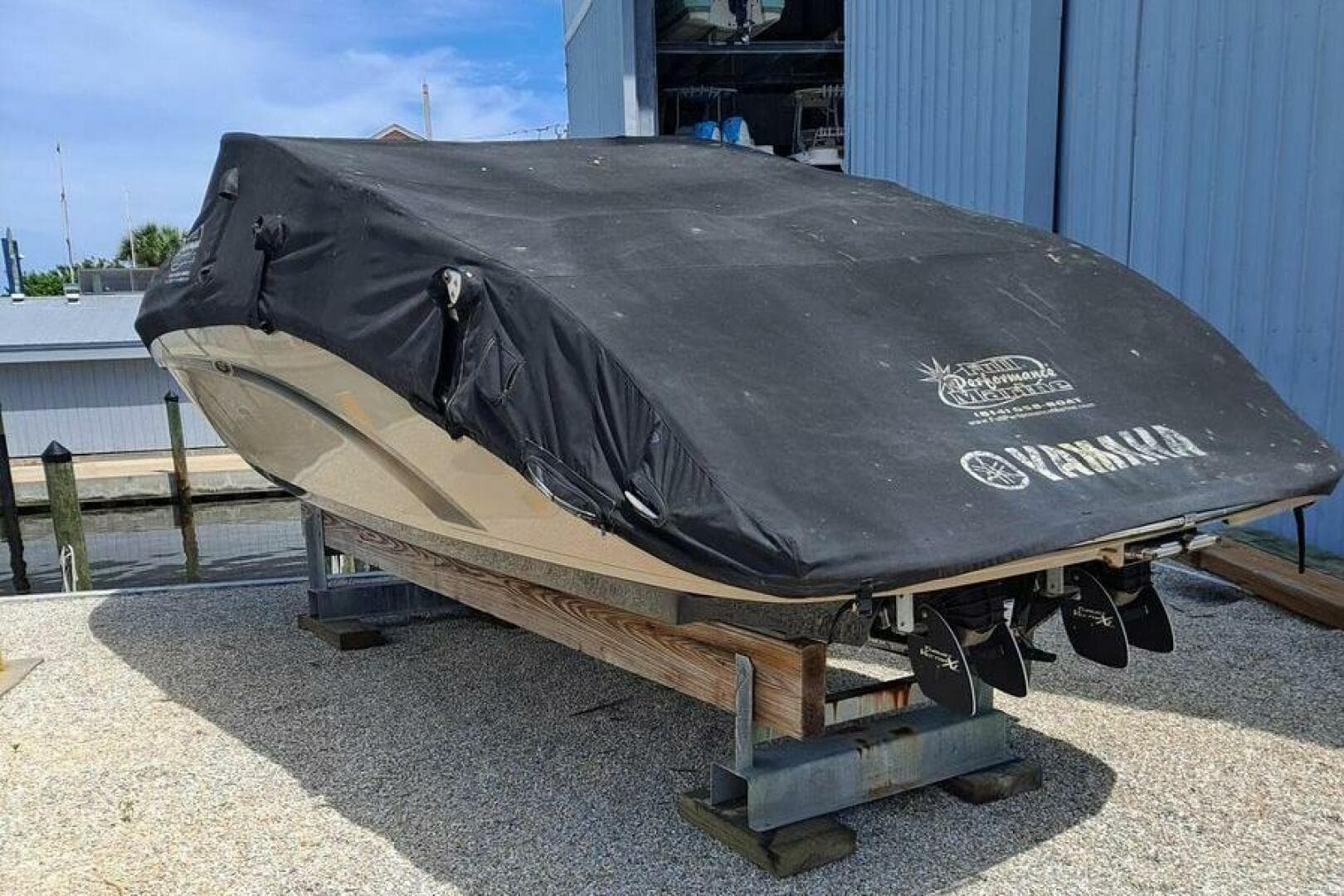 2013 Yamaha Boats 242 Limited S — photo 37