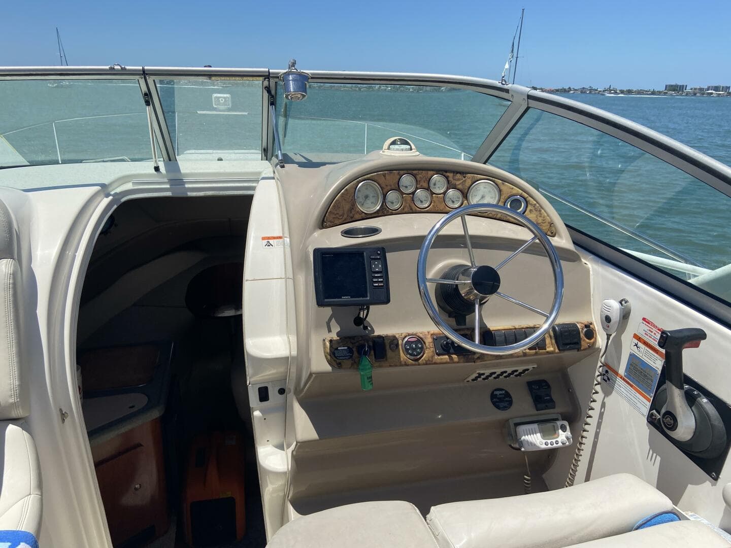 2006 Larson Cabrio 274 — photo 7