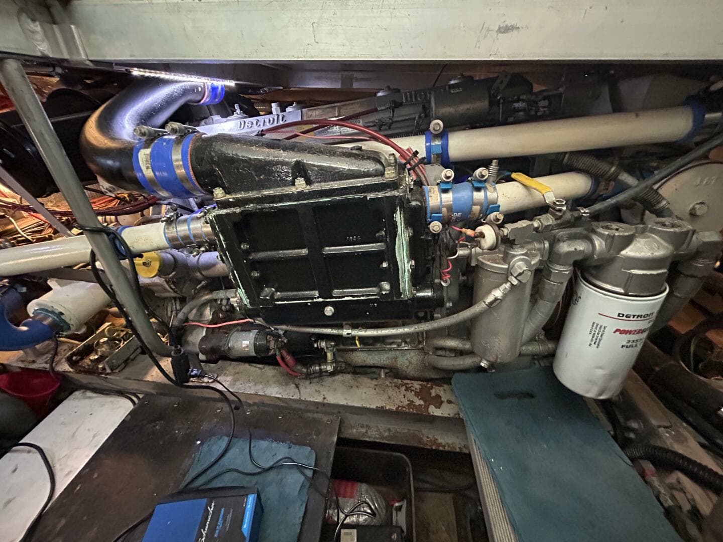 1988 Viking 44 Sundeck — photo 58