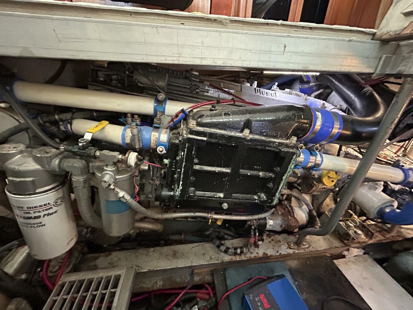 1988 Viking 44 Sundeck — photo 60