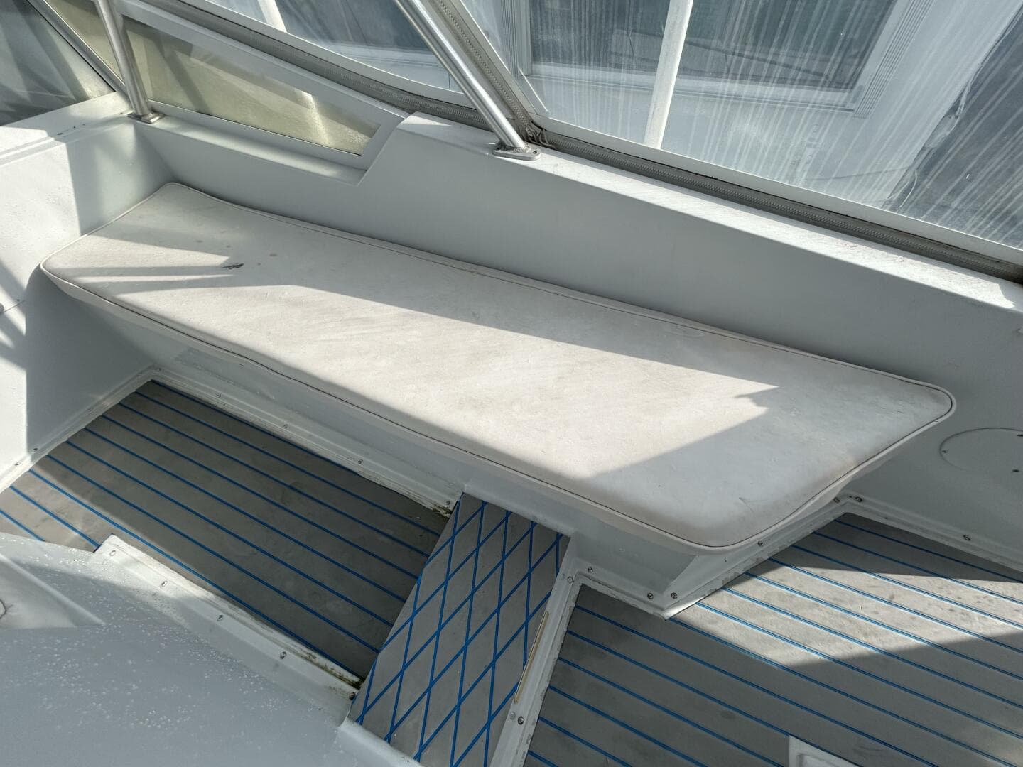 1988 Viking 44 Sundeck — photo 24