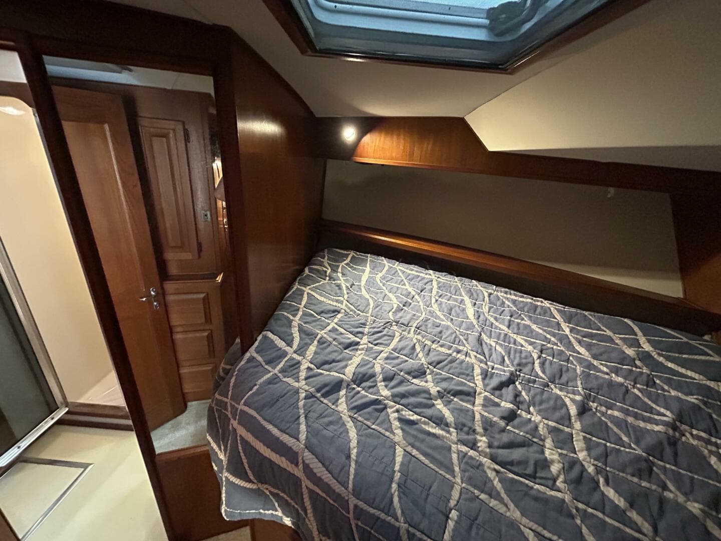 1988 Viking 44 Sundeck — photo 52
