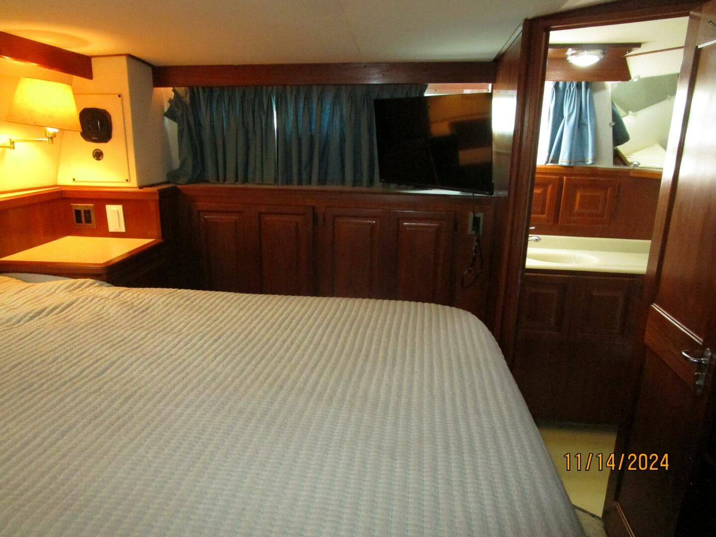 1988 Viking 44 Sundeck — photo 46