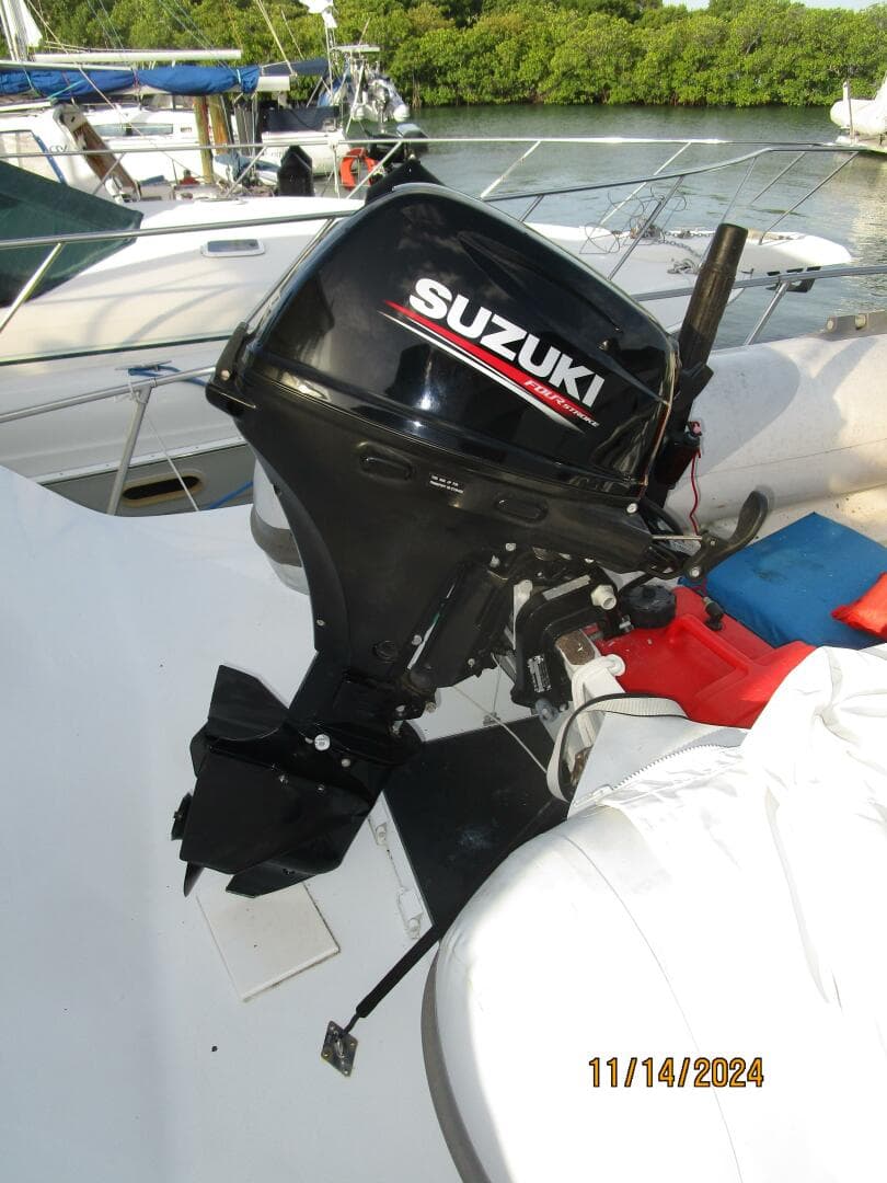 1988 Viking 44 Sundeck — photo 10