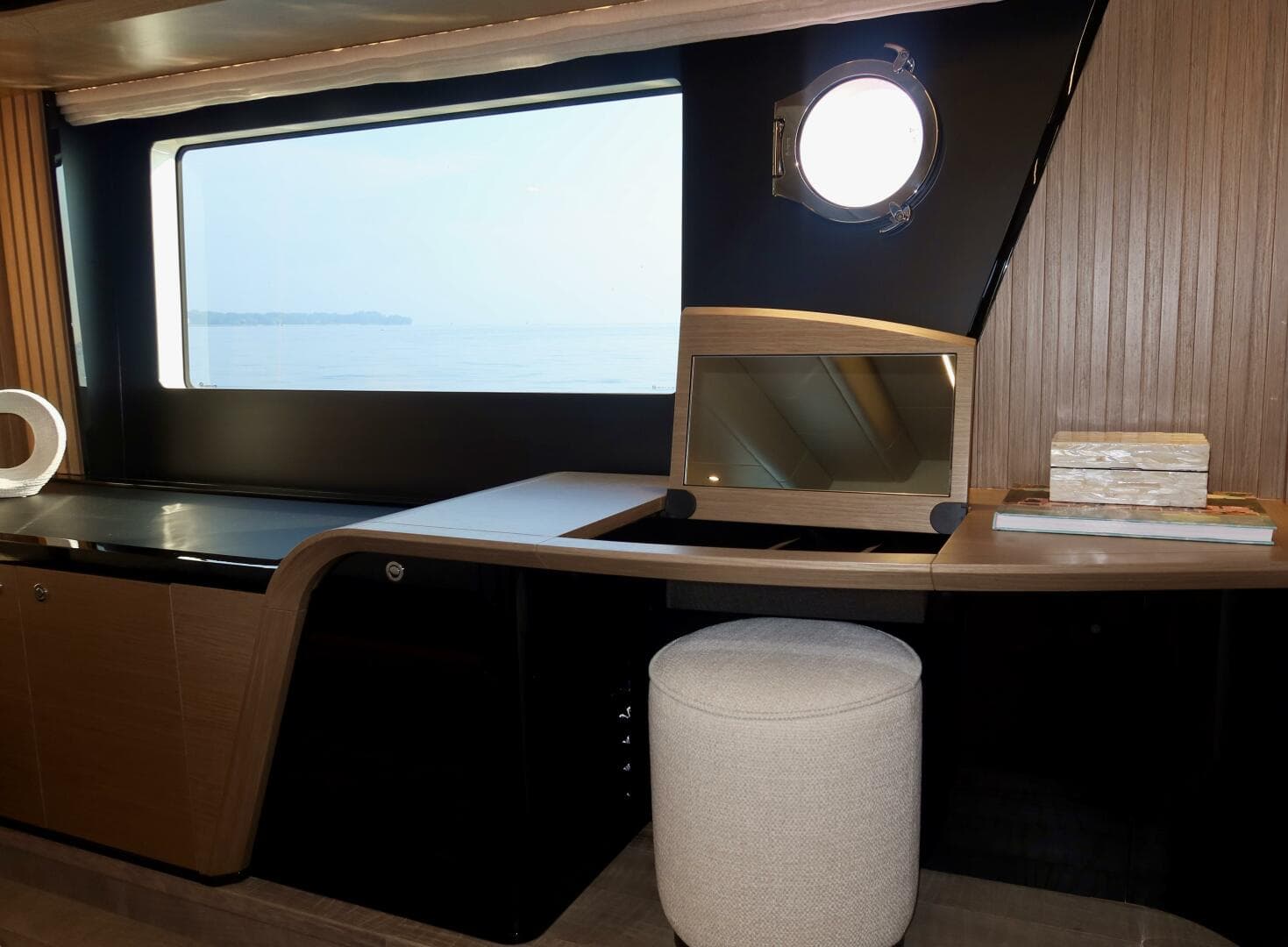 2026 Absolute 58 Navetta — photo 40