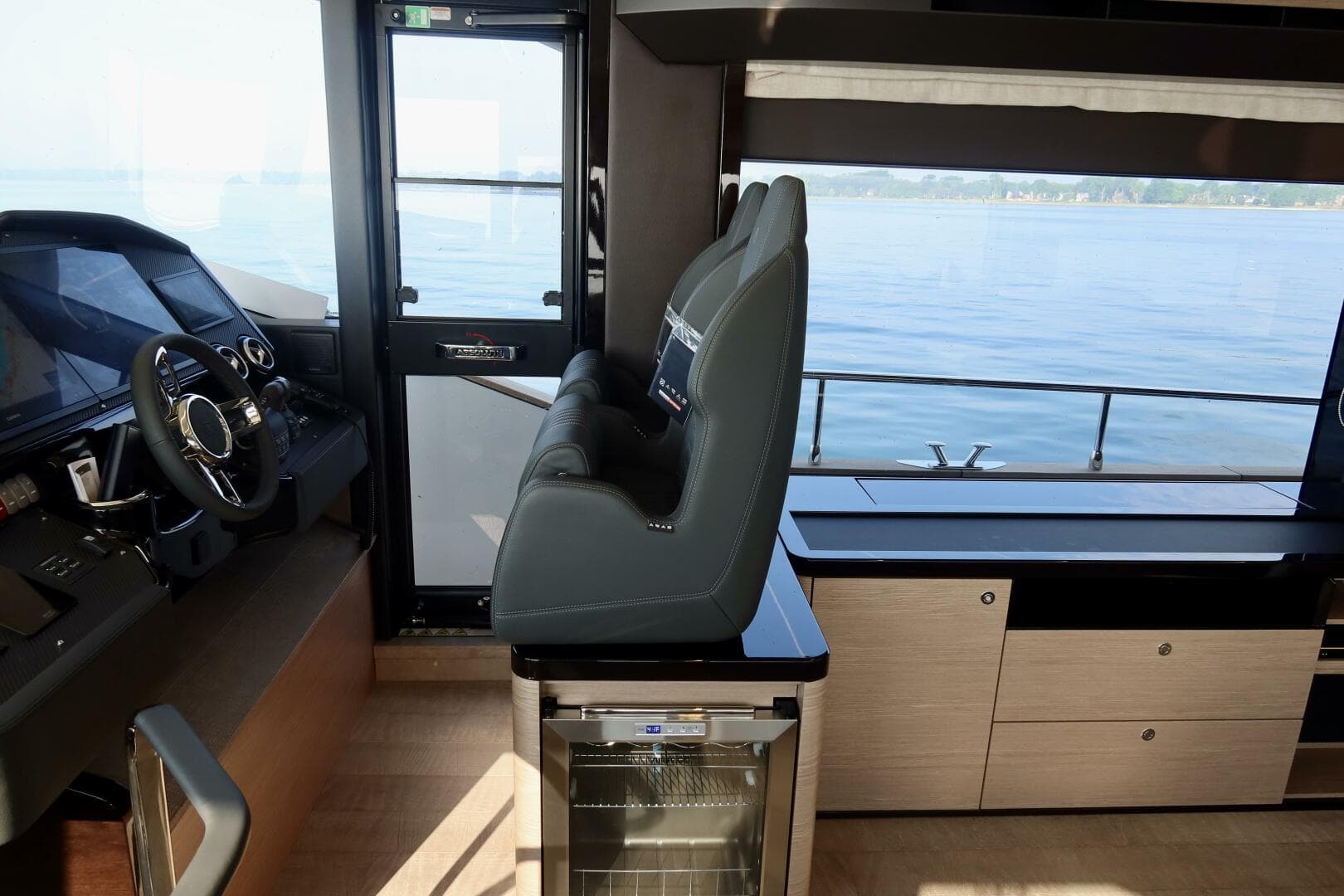 2026 Absolute 58 Navetta — photo 21