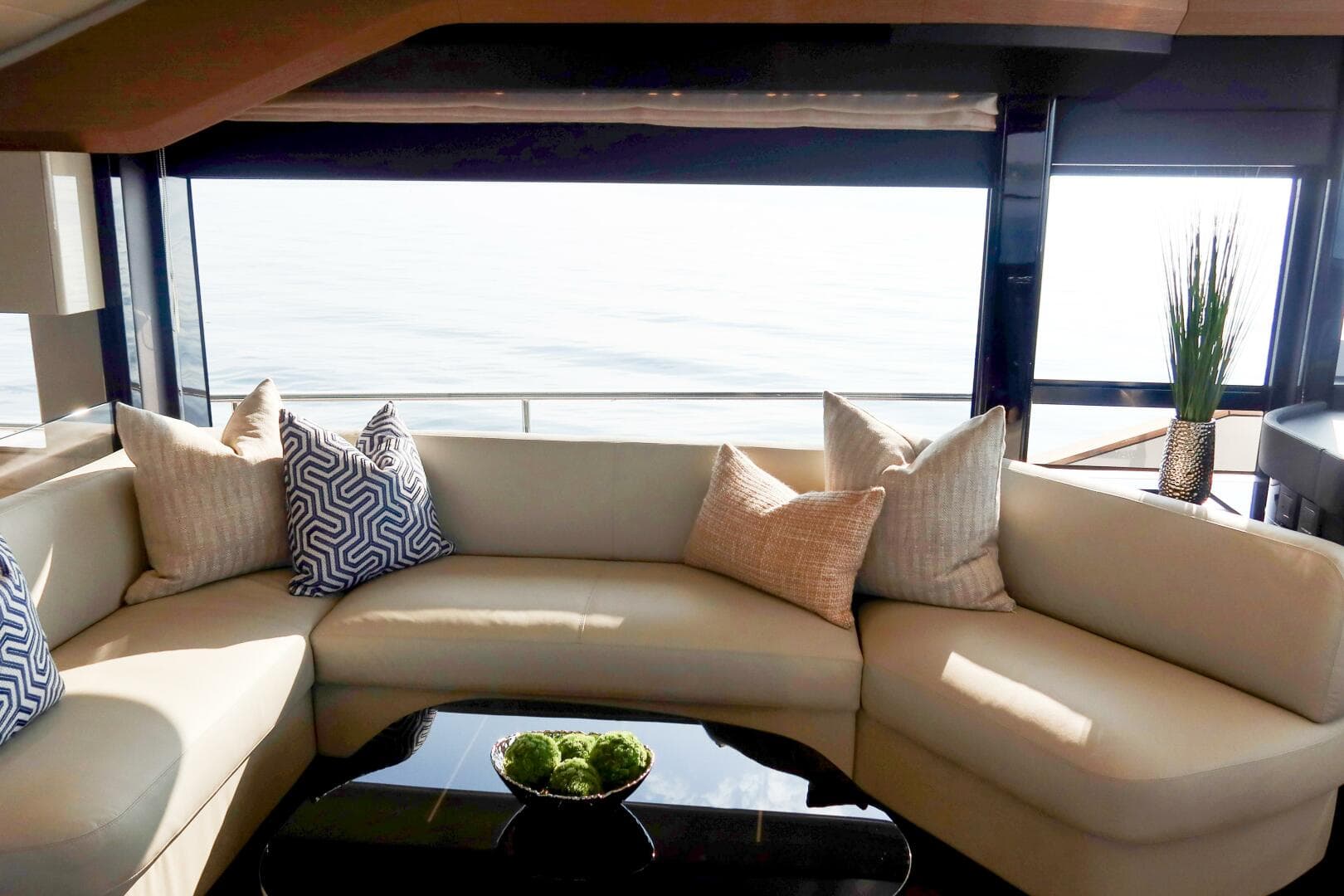 2026 Absolute 58 Navetta — photo 17