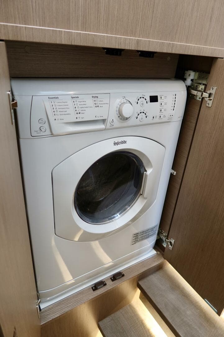 2026 Absolute 58 Navetta — photo 25