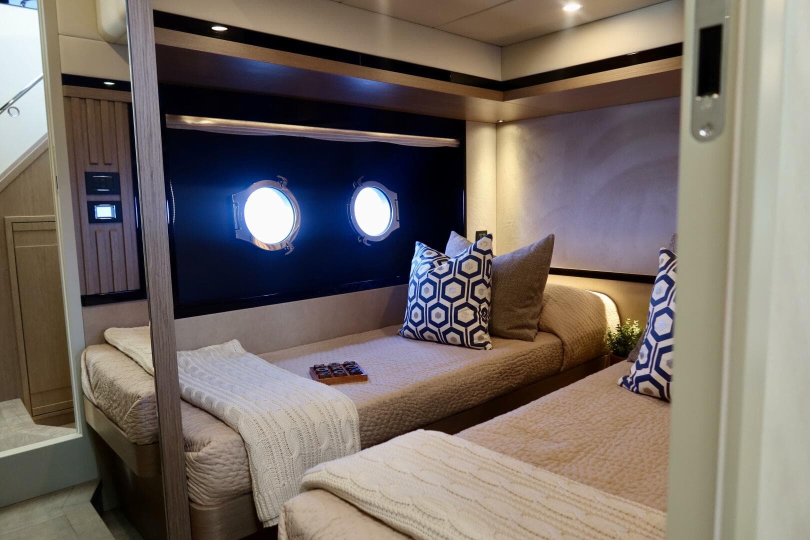 2026 Absolute 58 Navetta — photo 33