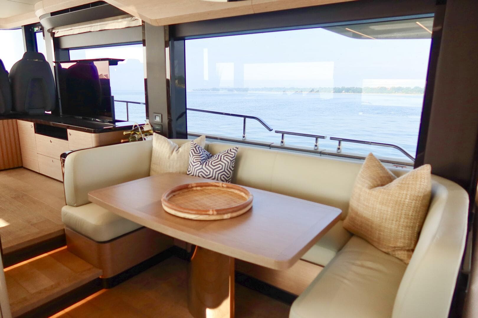 2026 Absolute 58 Navetta — photo 15