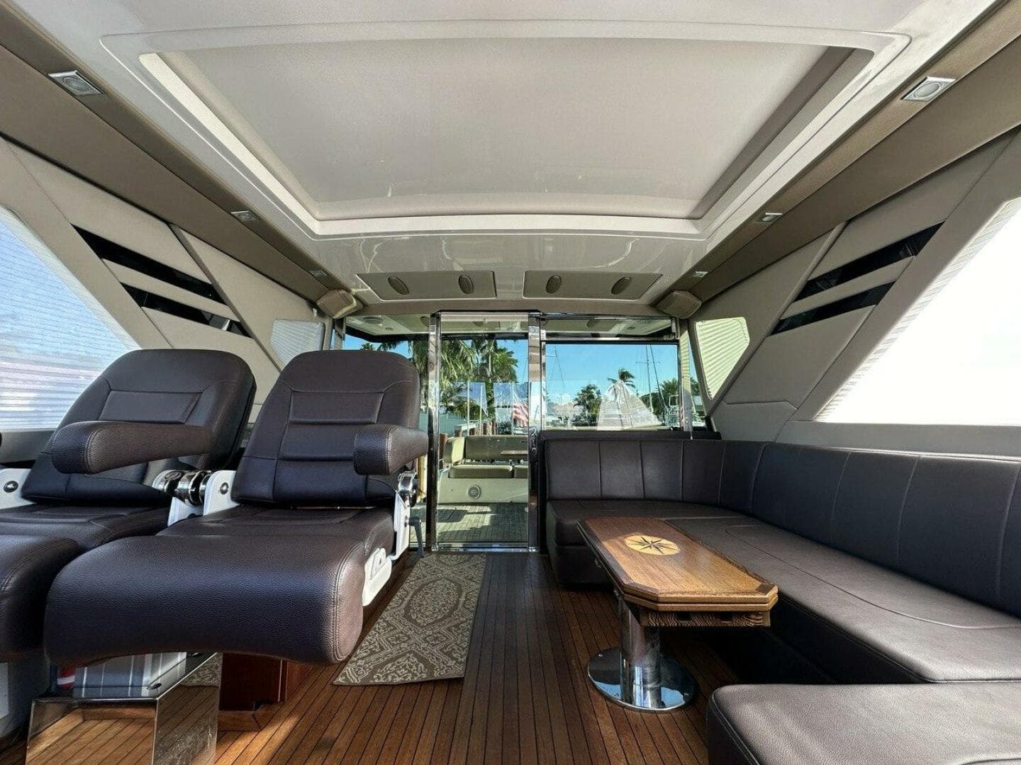 2015 Regal 53 Sport Coupe — photo 17