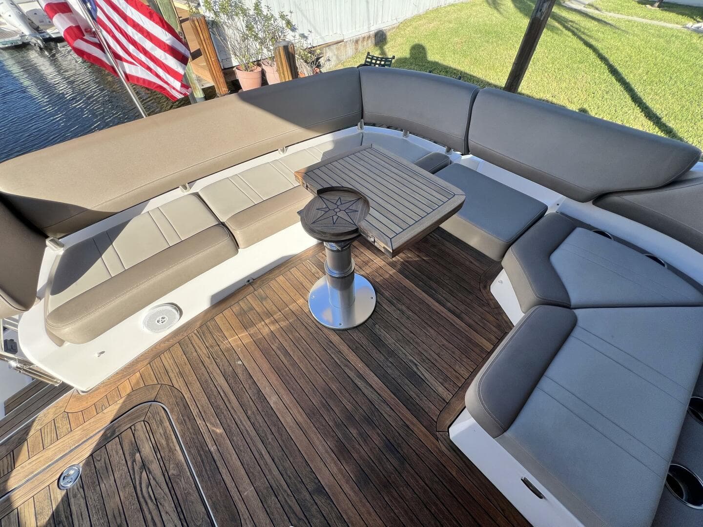 2015 Regal 53 Sport Coupe — photo 16