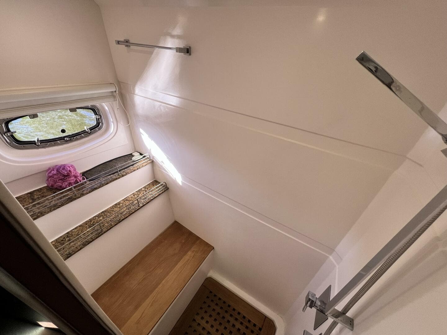 2015 Regal 53 Sport Coupe — photo 39