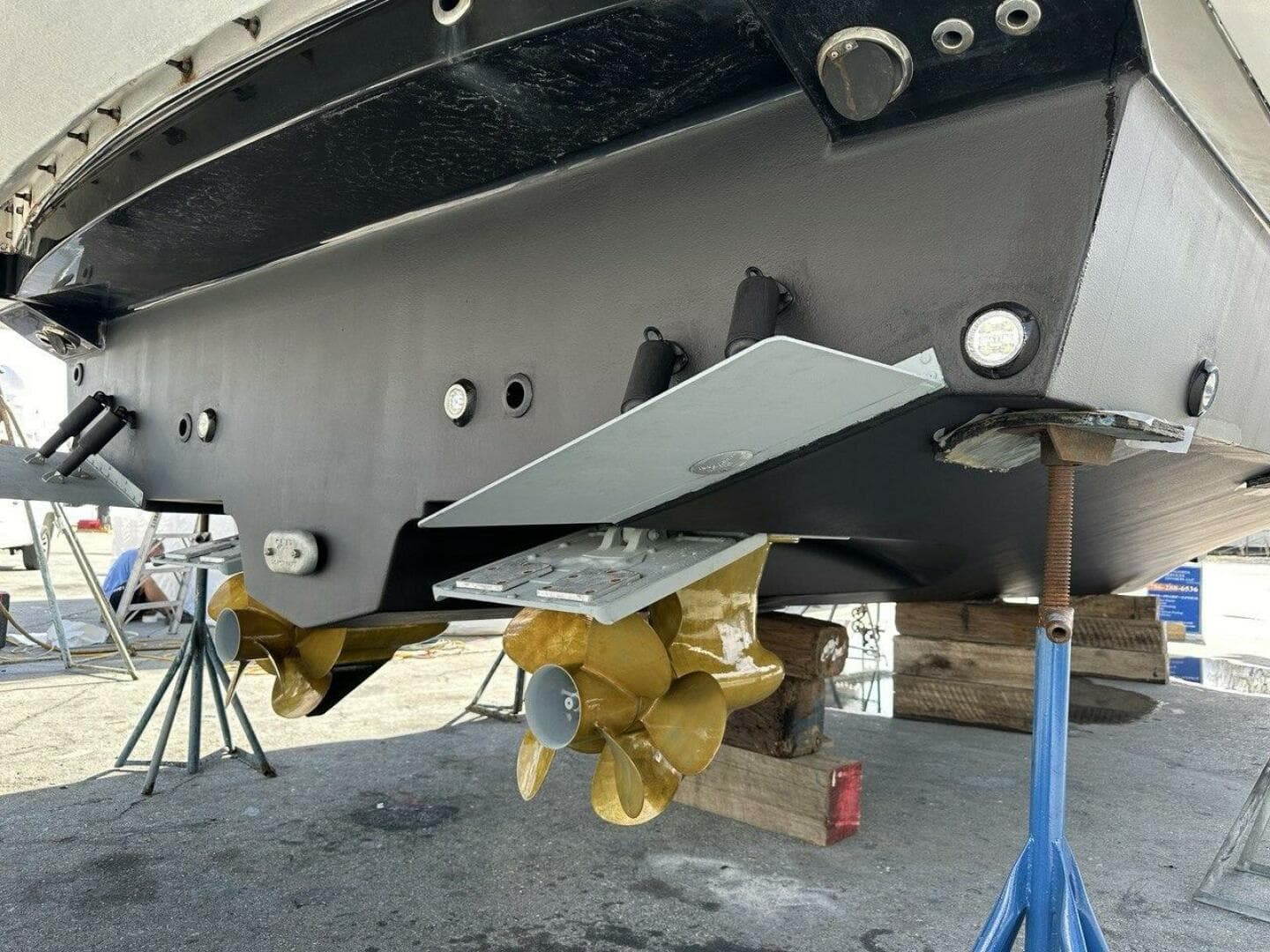 2015 Regal 53 Sport Coupe — photo 69