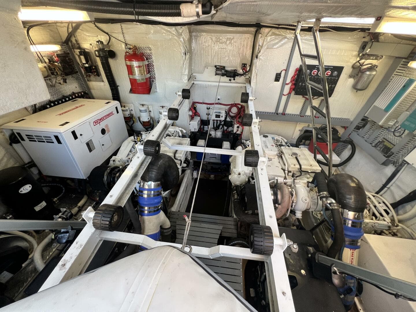 2015 Regal 53 Sport Coupe — photo 64