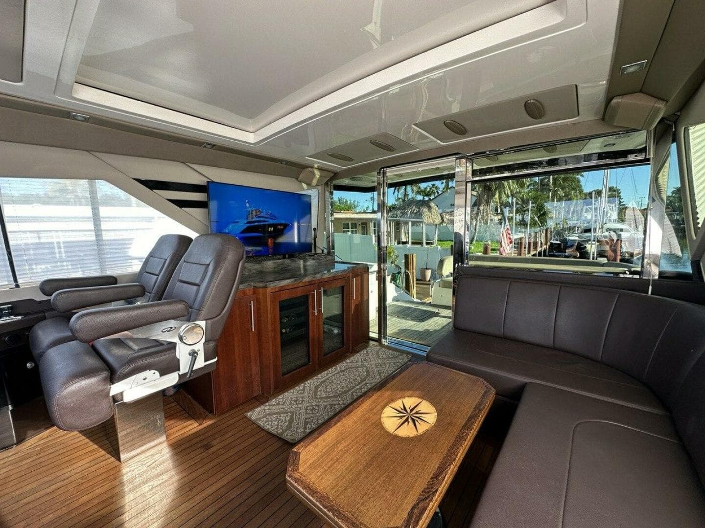 2015 Regal 53 Sport Coupe — photo 3