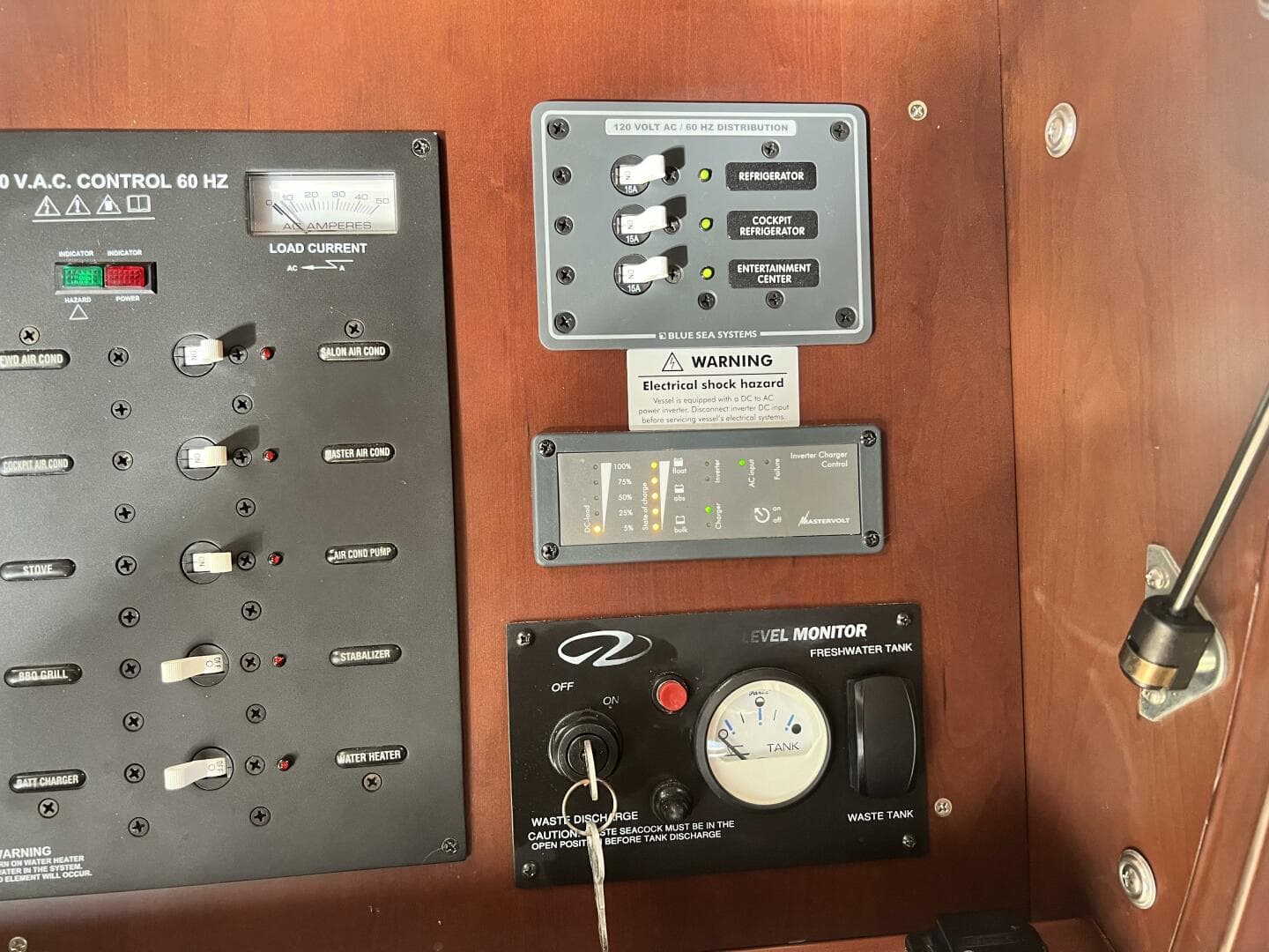 2015 Regal 53 Sport Coupe — photo 46