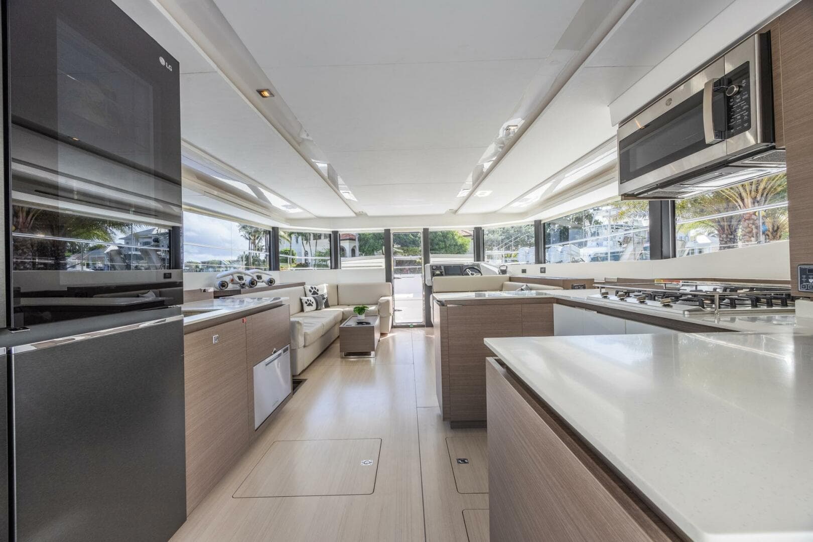 2024 Leopard 53 Powercat — photo 14