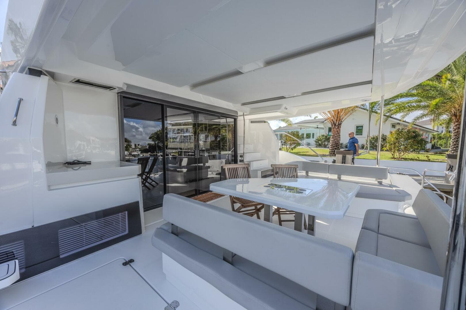 2024 Leopard 53 Powercat — photo 11