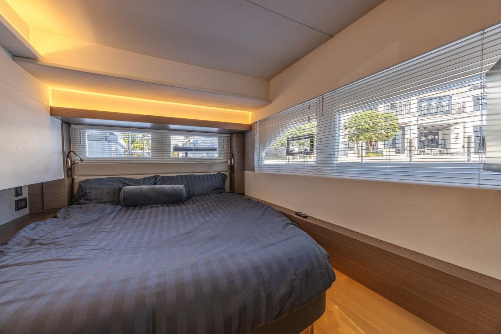 2024 Leopard 53 Powercat — photo 19