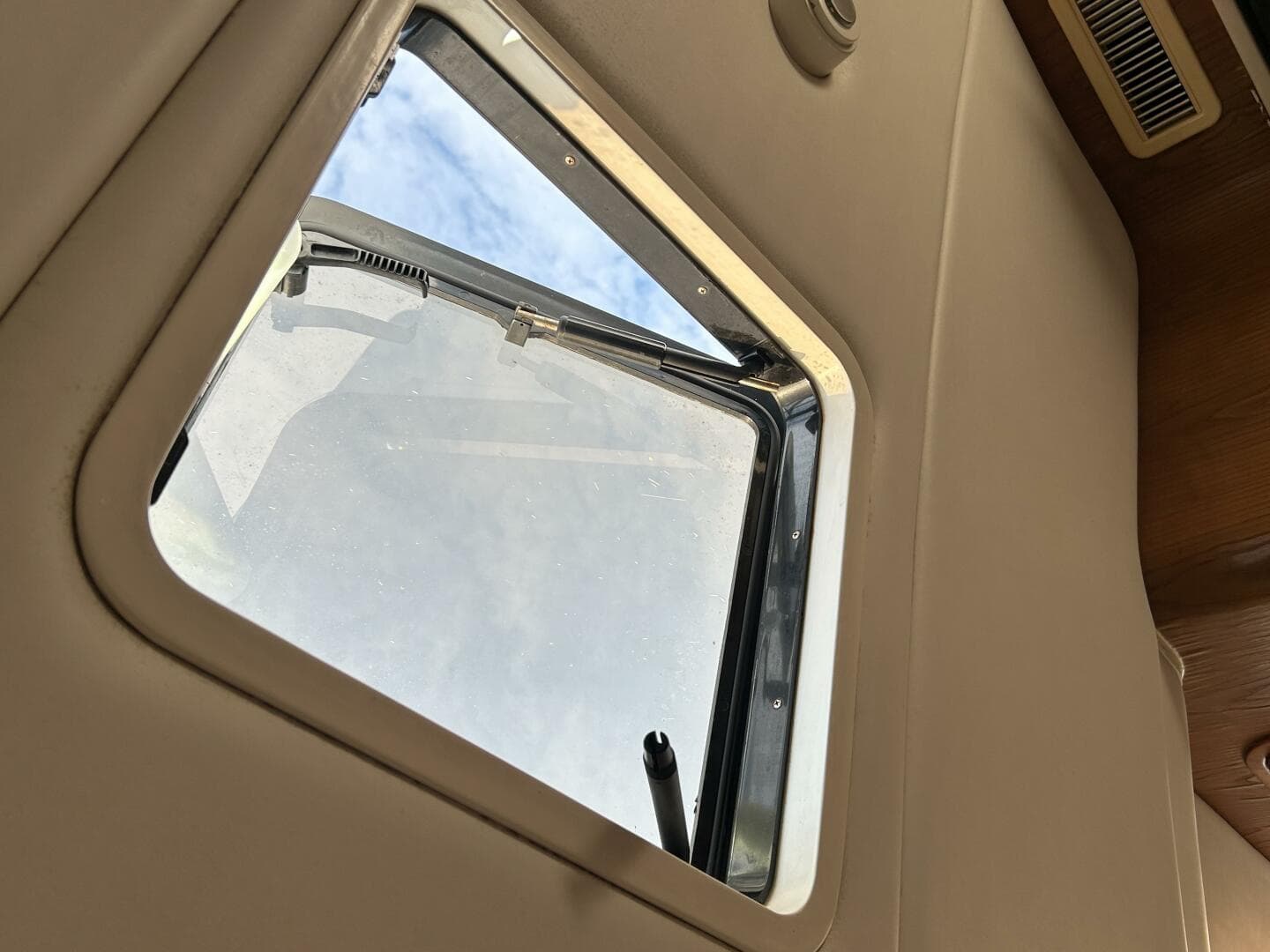 2000 Stolper 3800 Tournament Express — photo 15