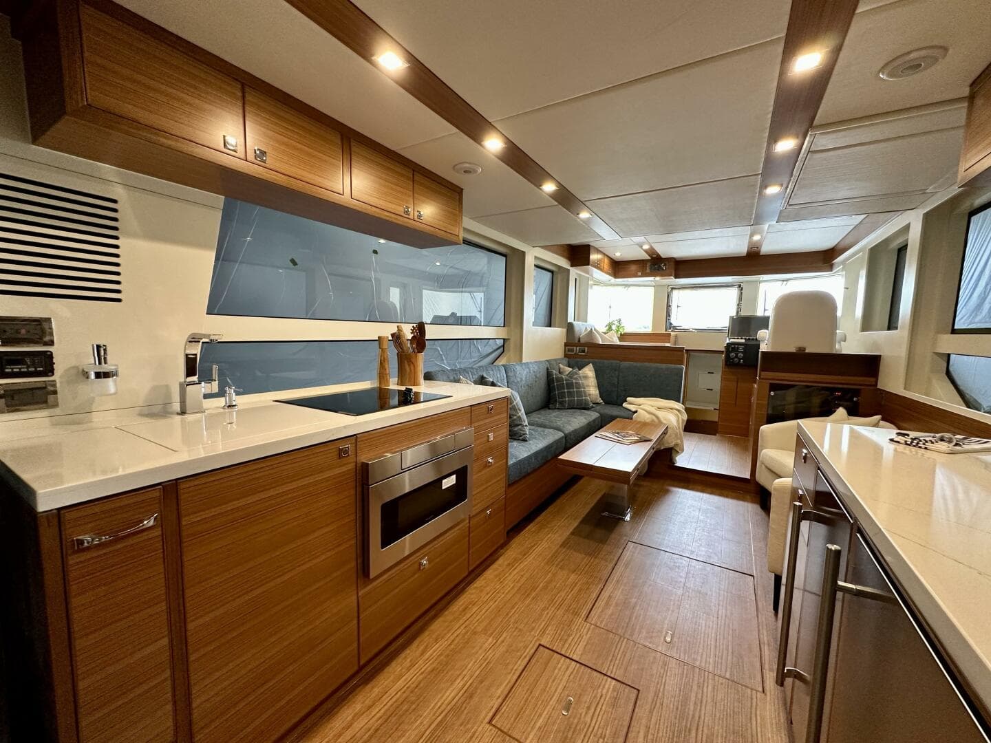 2027 Outback Yachts Outback 50 — photo 7