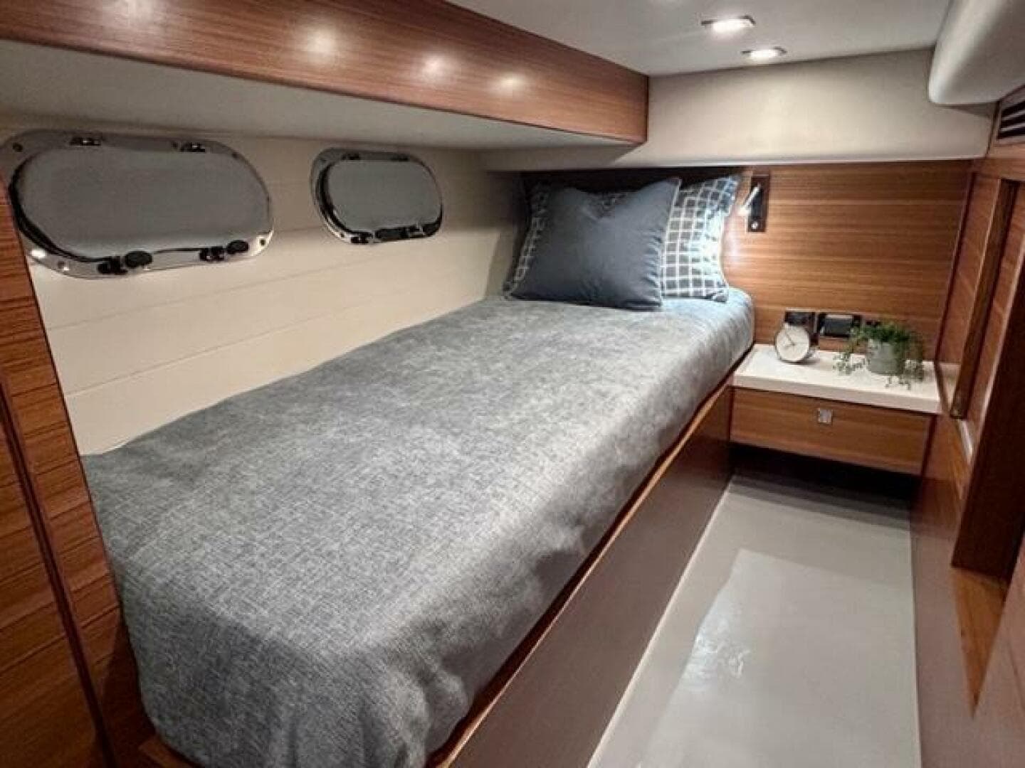 2027 Outback Yachts Outback 50 — photo 17