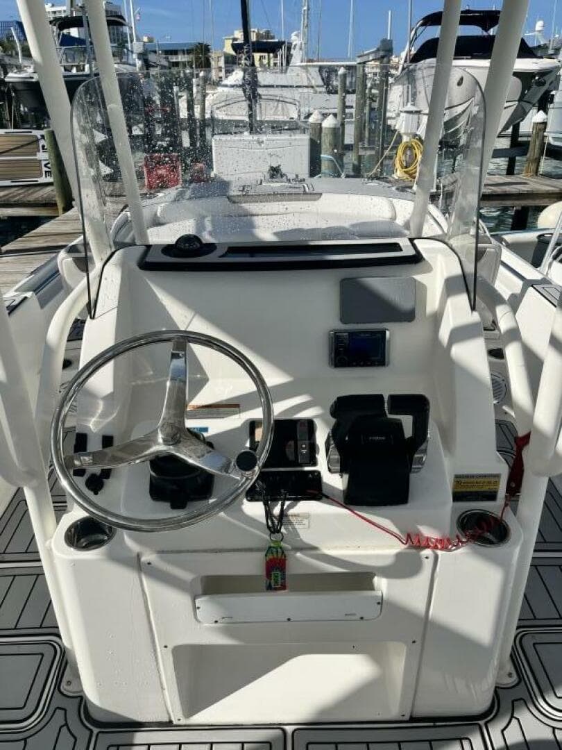 2019 World Cat 230 CC — photo 42