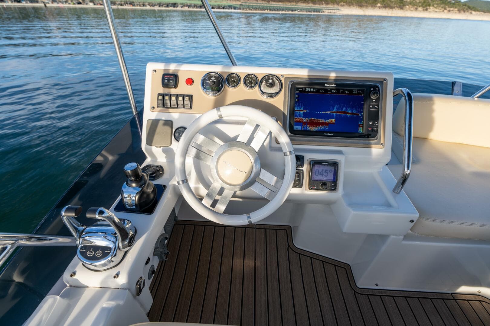 2013 Azimut 40 Flybridge — photo 14