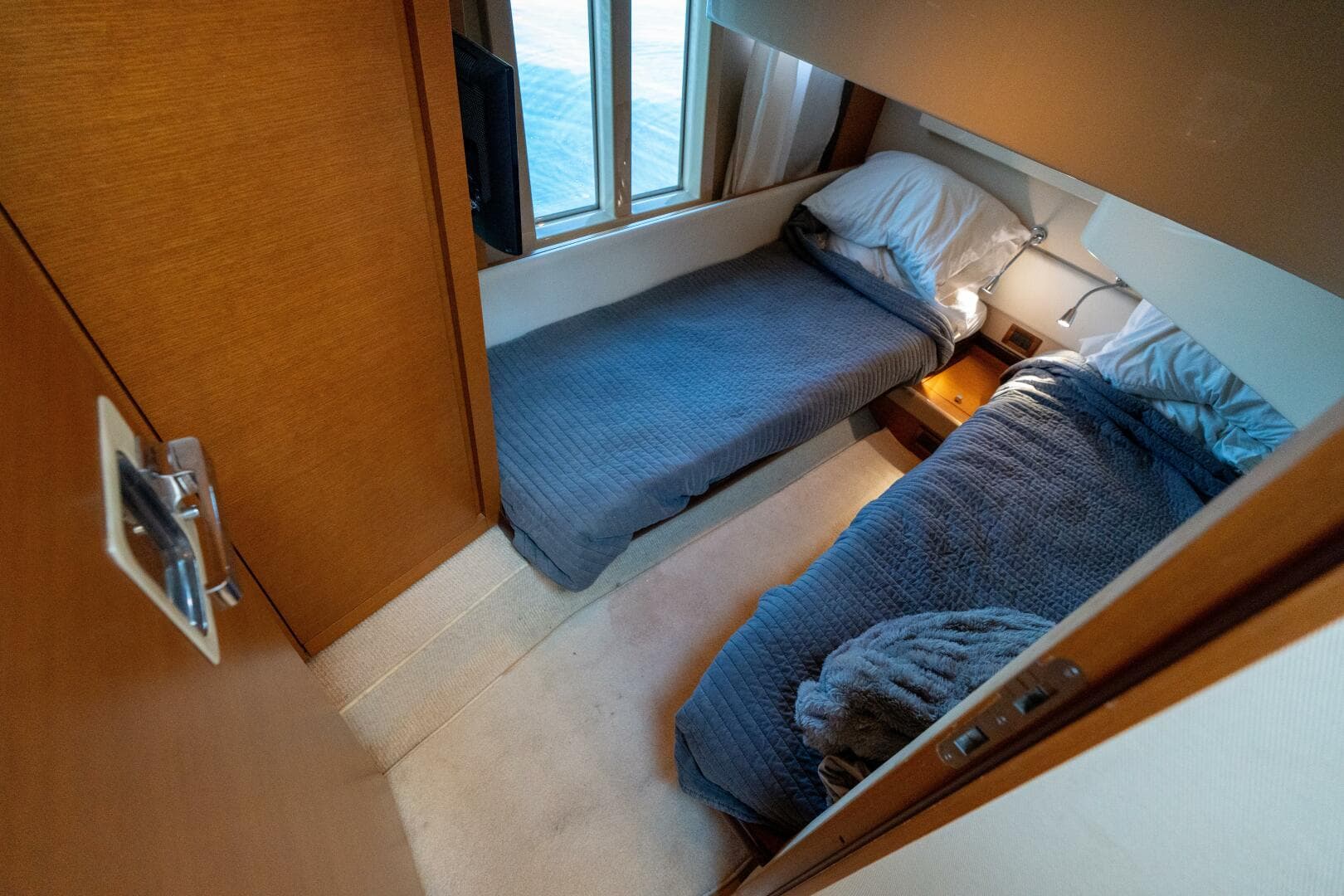 2013 Azimut 40 Flybridge — photo 46