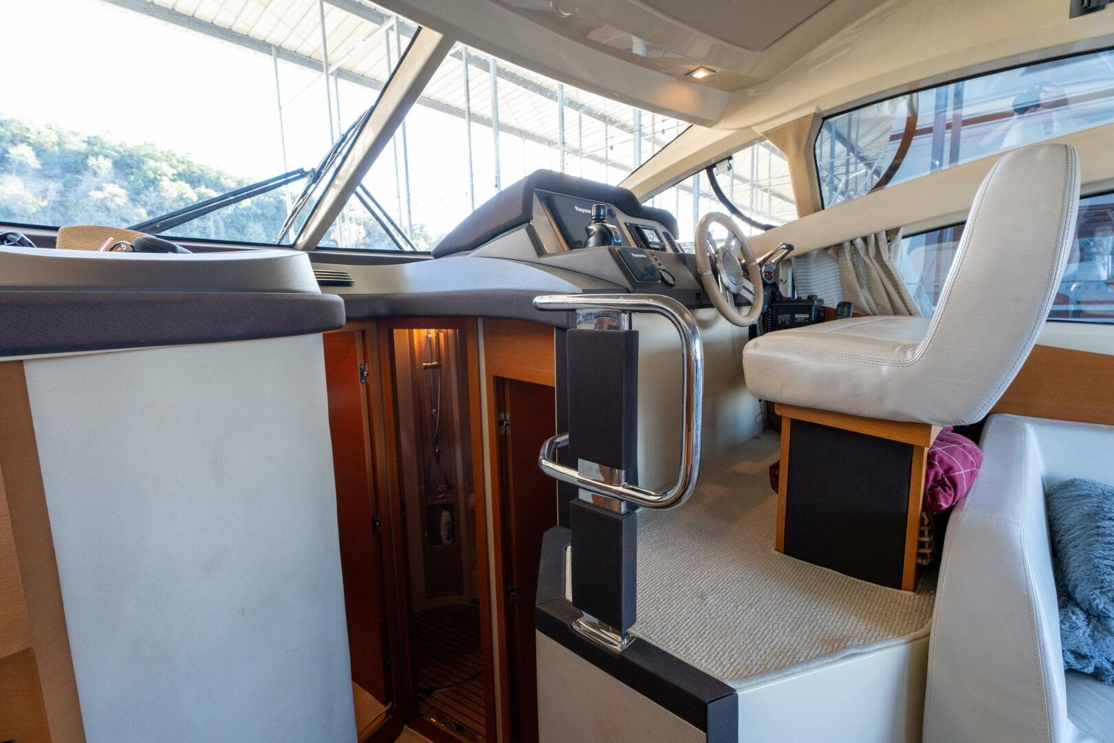 2013 Azimut 40 Flybridge — photo 19