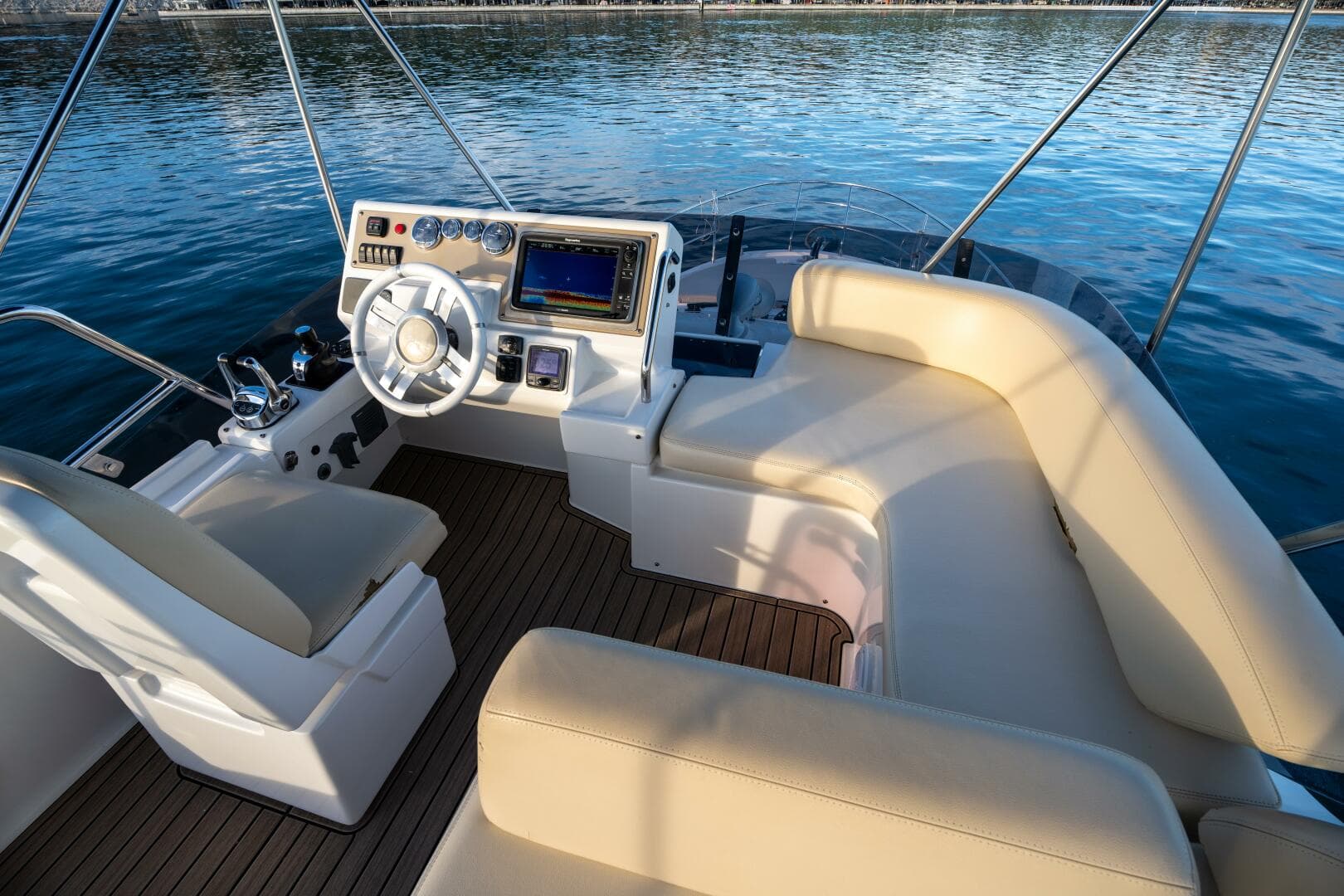 2013 Azimut 40 Flybridge — photo 64
