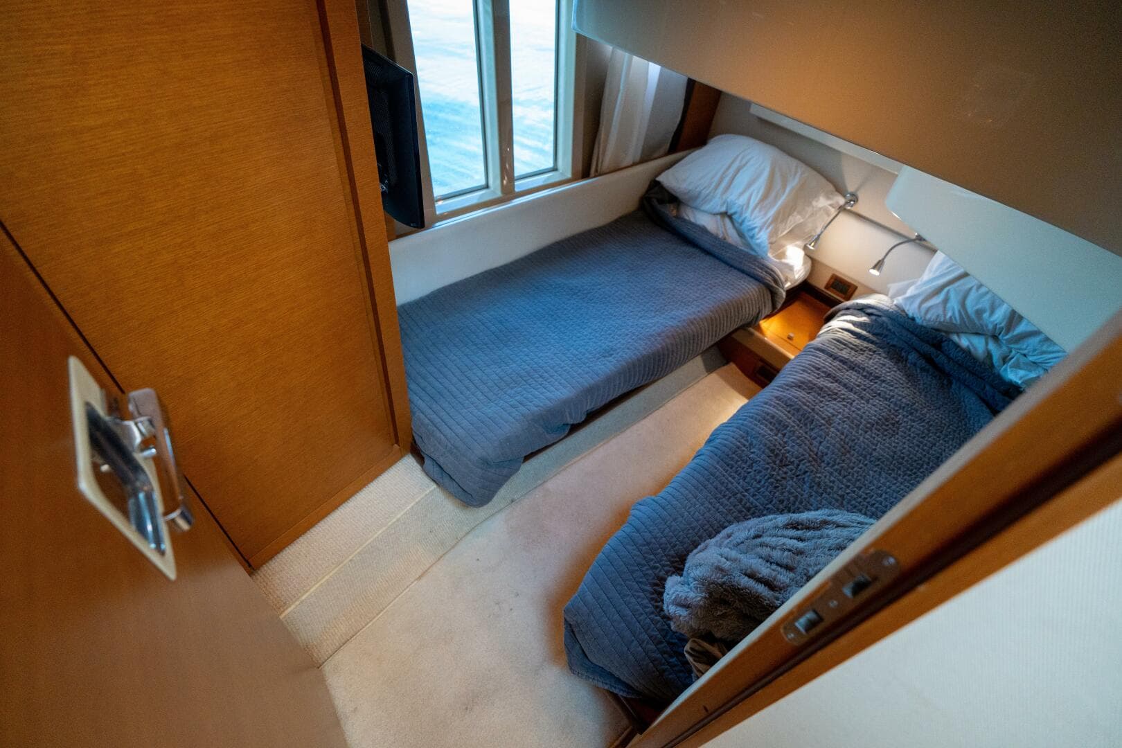 2013 Azimut 40 Flybridge — photo 45