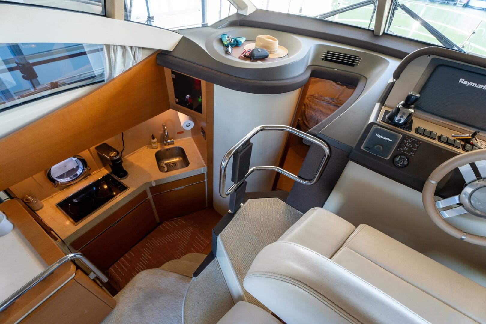2013 Azimut 40 Flybridge — photo 15
