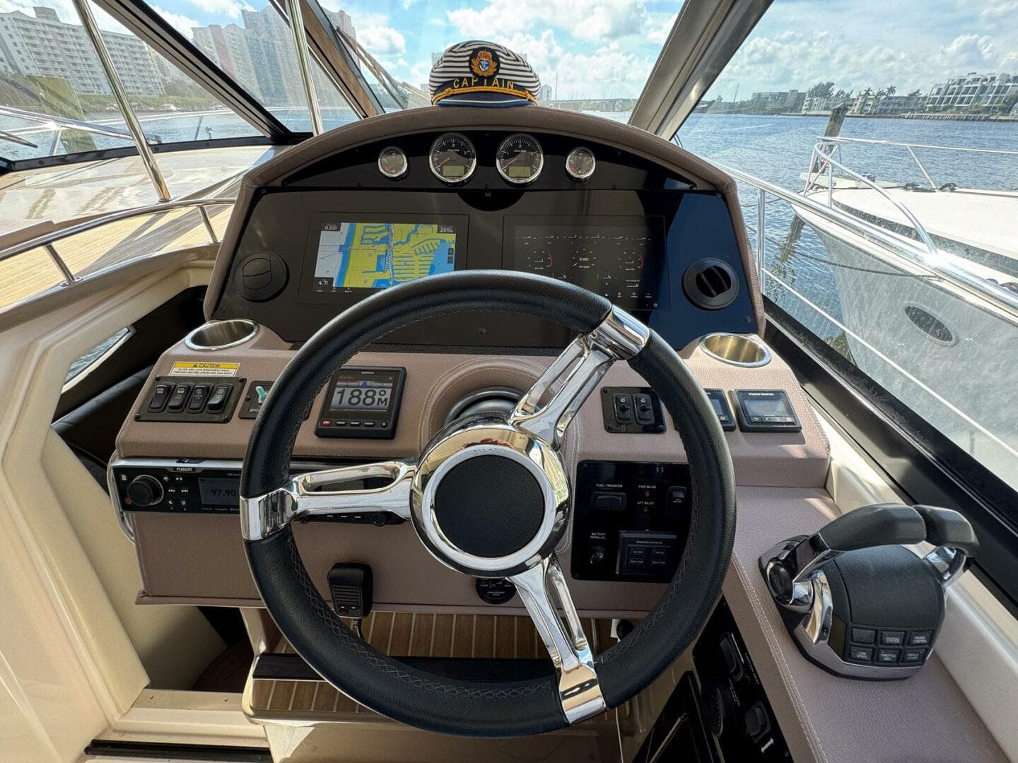 2016 Regal 46 Sport Coupe — photo 35