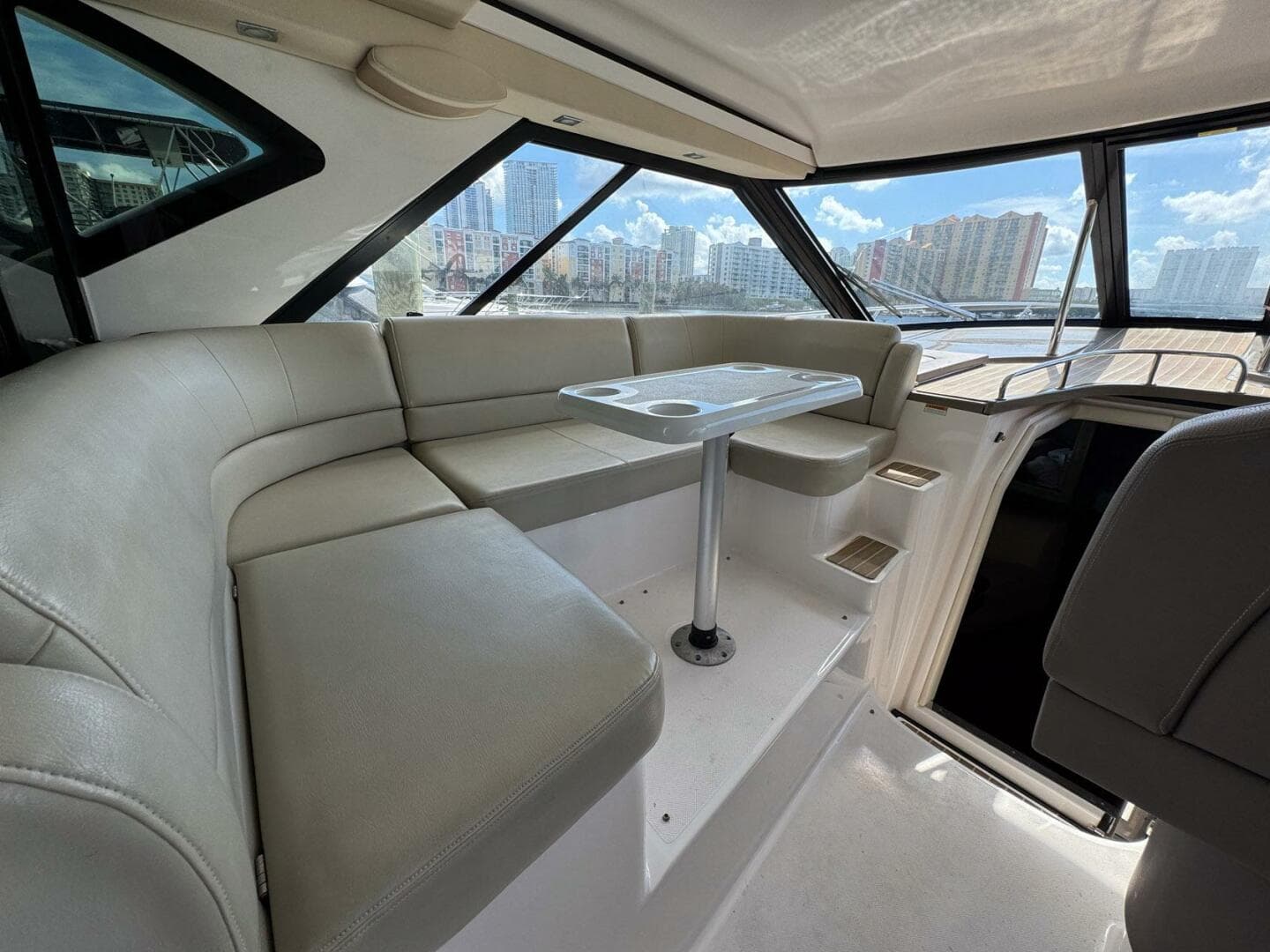 2016 Regal 46 Sport Coupe — photo 31