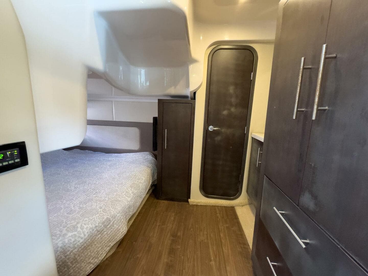 2016 Regal 46 Sport Coupe — photo 92