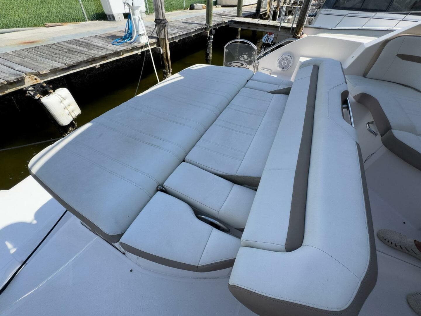 2016 Regal 46 Sport Coupe — photo 27